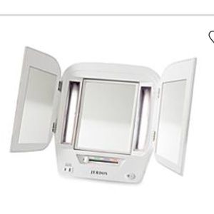 Jerdon tri-fold make up mirror